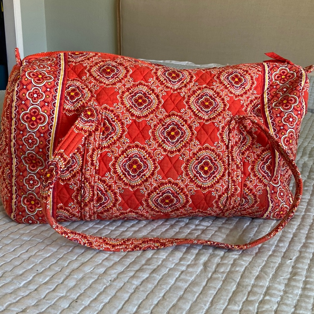 Vera Bradley large duffel bag